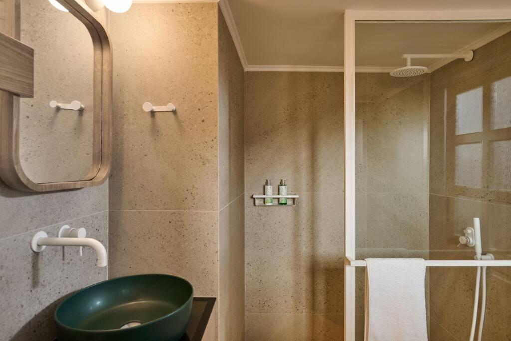 Kaizen Chania - New Central Apartment Just 350M Away With Private Jacuzzi And Free Parking! Chrissi Akti Chania Exterior foto