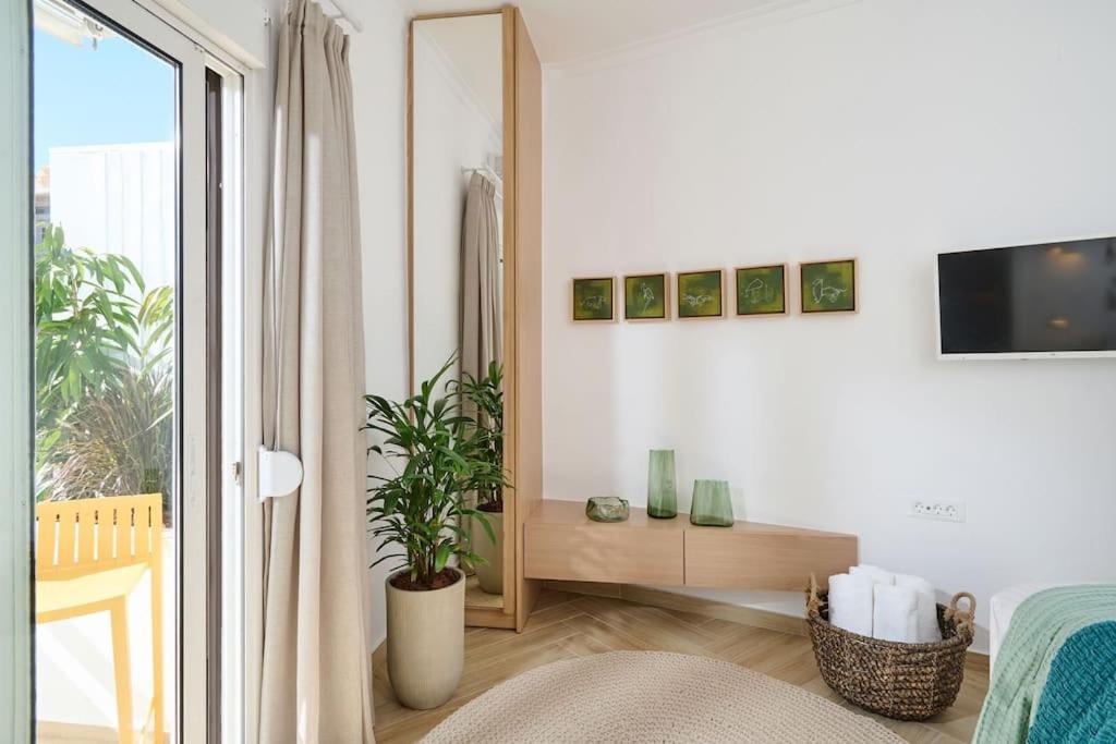 Kaizen Chania - New Central Apartment Just 350M Away With Private Jacuzzi And Free Parking! Chrissi Akti Chania Exterior foto